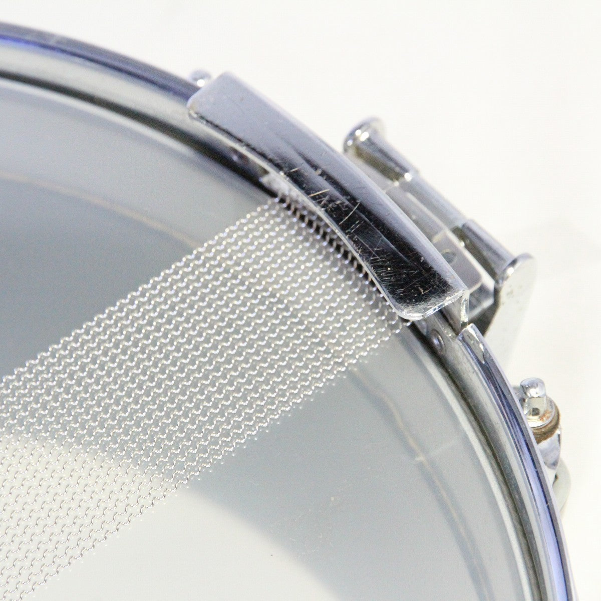 USED Pearl / Birch Free-Floating Snare 14×6.5 Pearl Birch Free-Floating Snare Drum [08]