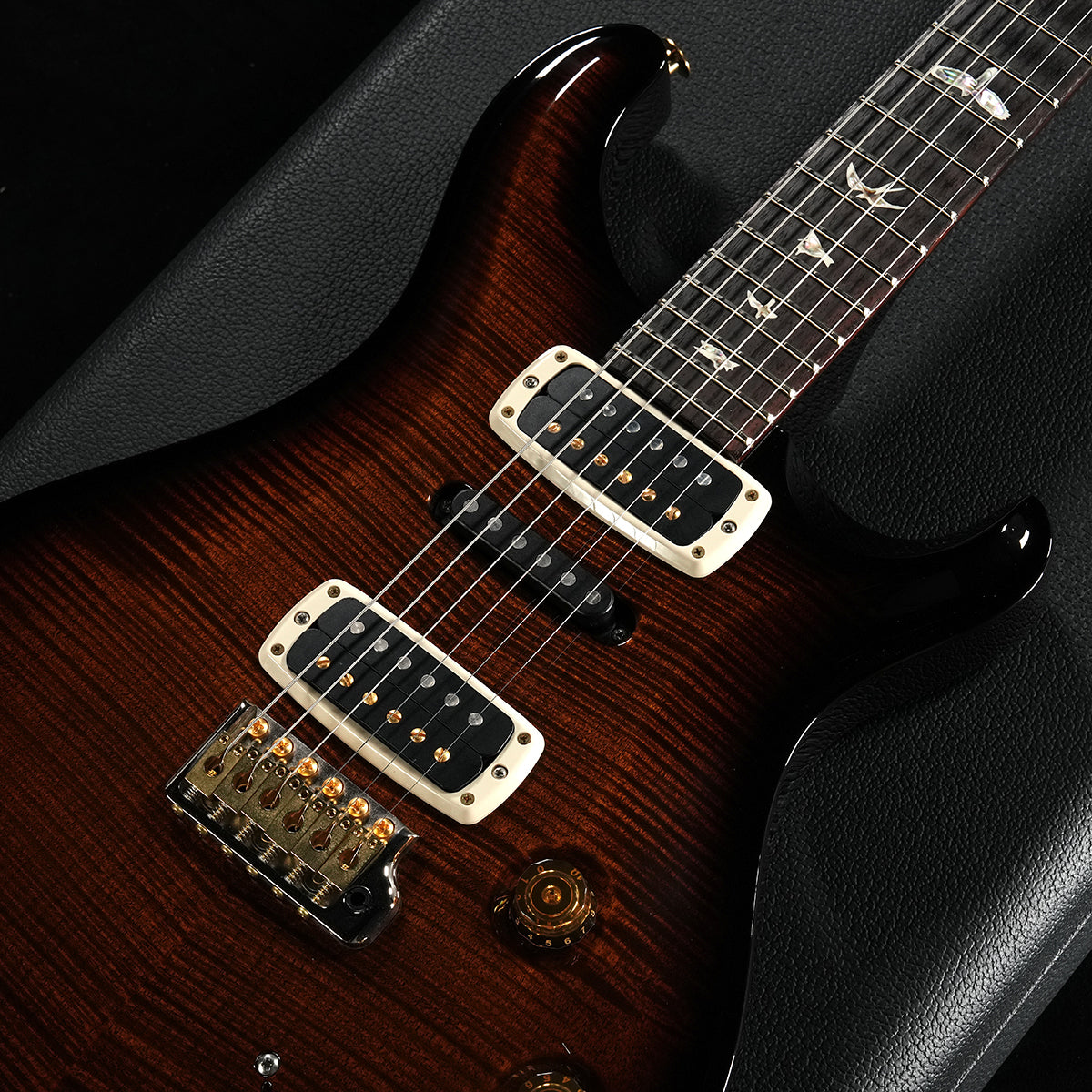 [SN 24 0395186] USED Paul Reed Smith / 2024 Modern Eagle V - 10Top Black Gold Wraparound Burst Pattern Neck [05]
