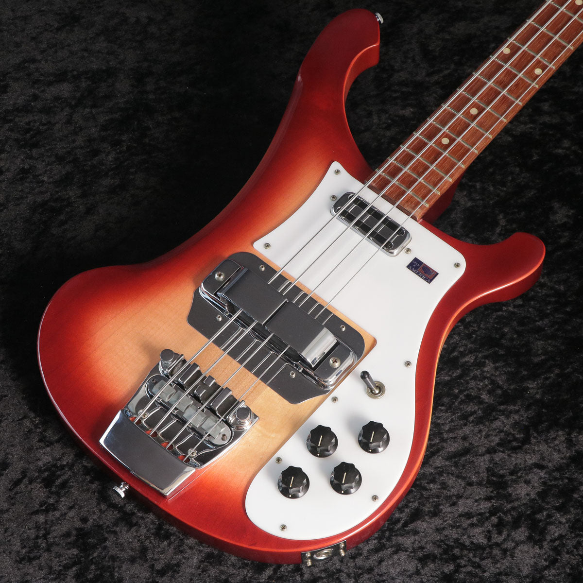 rickenbacker – Ishibashi Music Corporation.