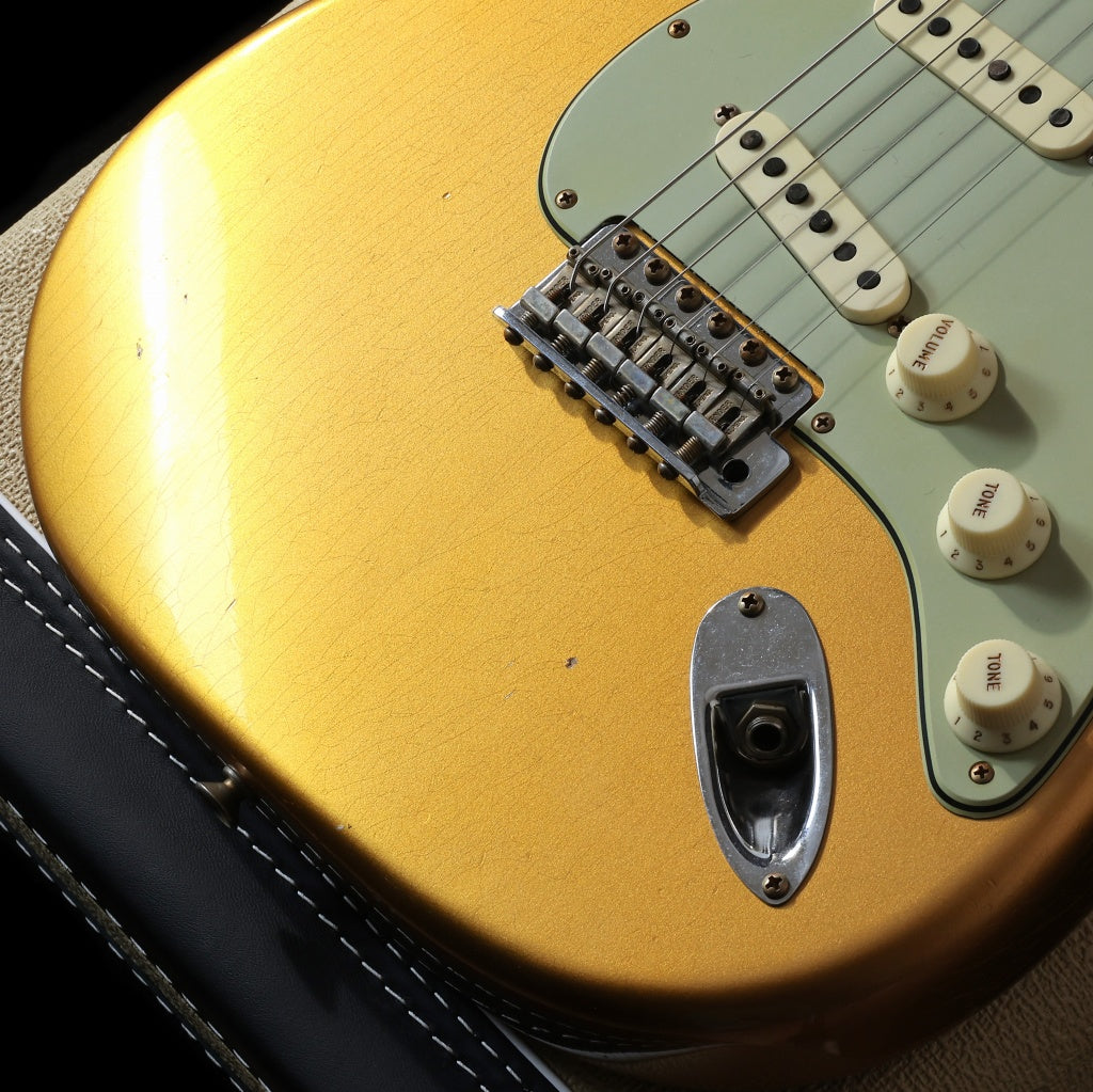 [SN CZ584207] USED Fender Custom Shop / Limited Edition 1963 Stratocaster Journeyman Relic Aged Aztec Gold [03]