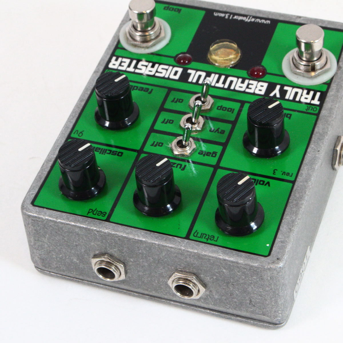 USED EFFECTOR13 / Truly Beautiful Disaster [05]