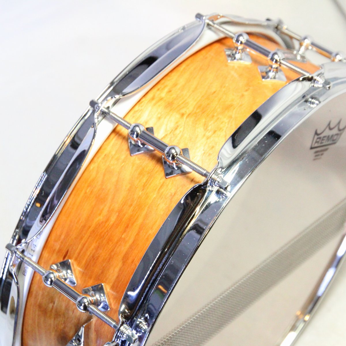 USED CRAVIOTTO / Solid Cherry 14x4 Snare Drum Craviotto, solid cherry [08]