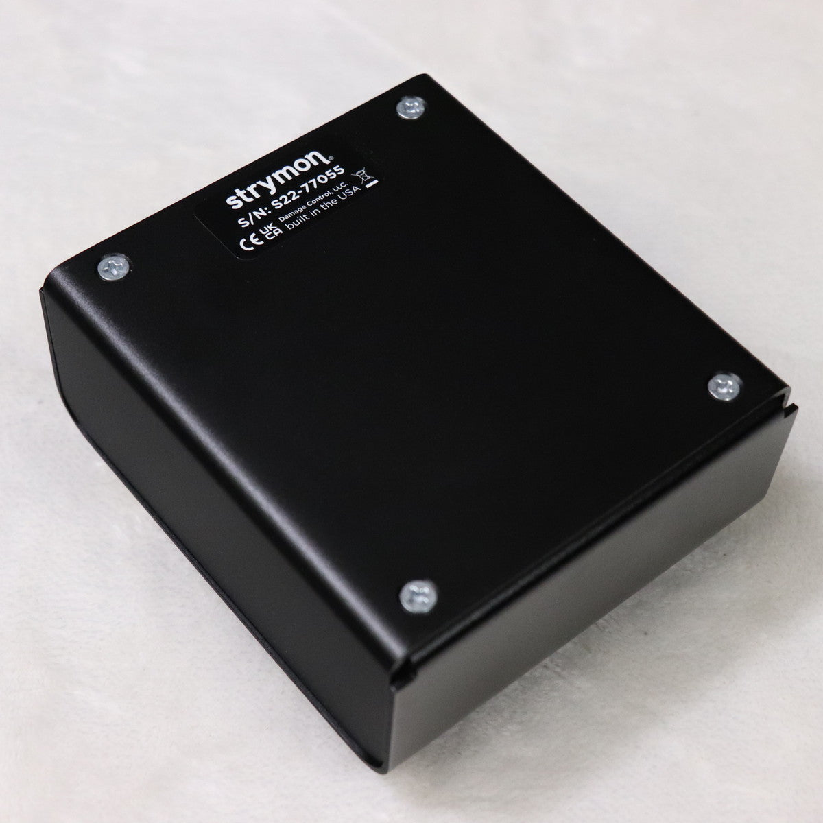 [SN S22-77055] USED strymon / FLINT V2 tremolo &amp; reverb [11]
