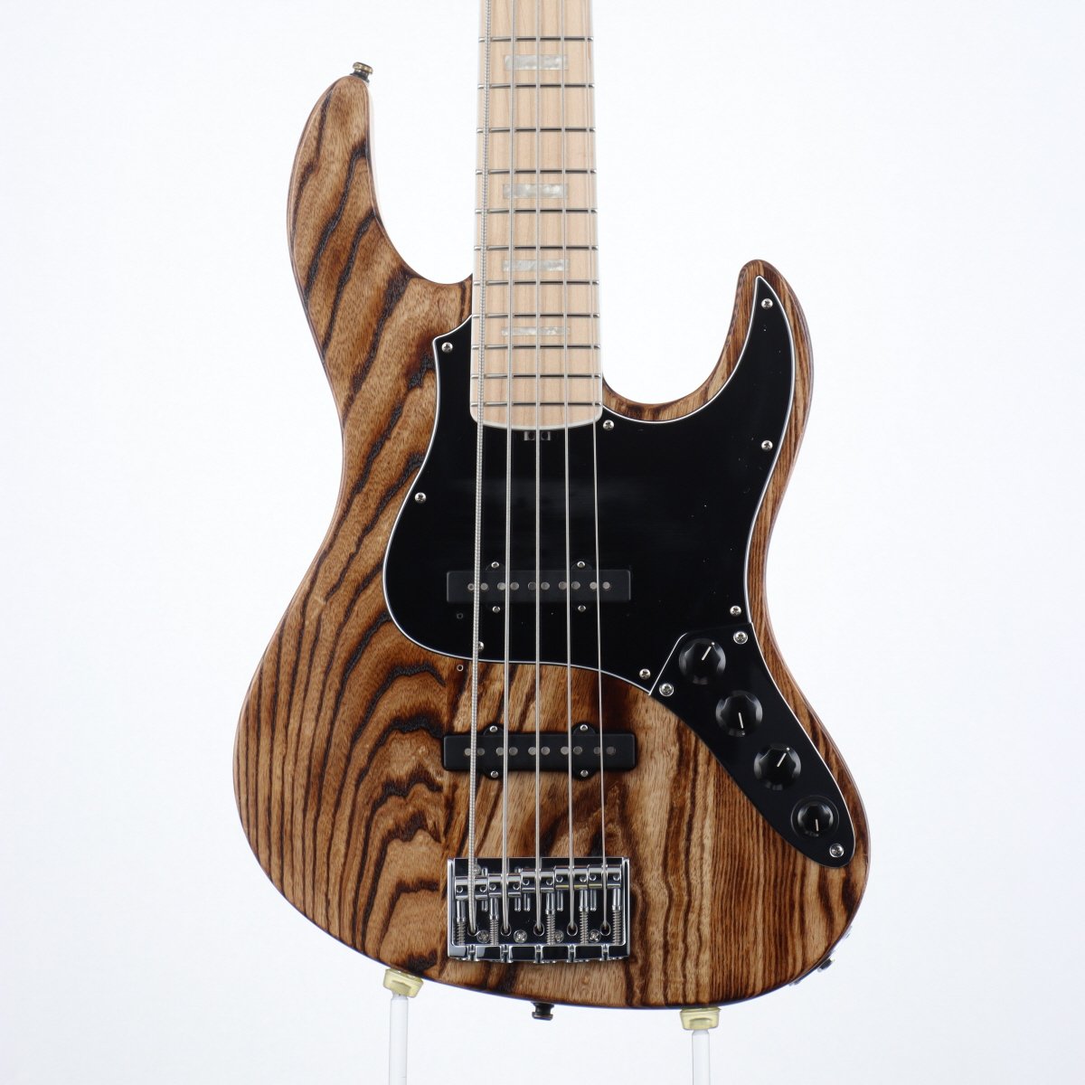 edwards – Ishibashi Music Corporation.