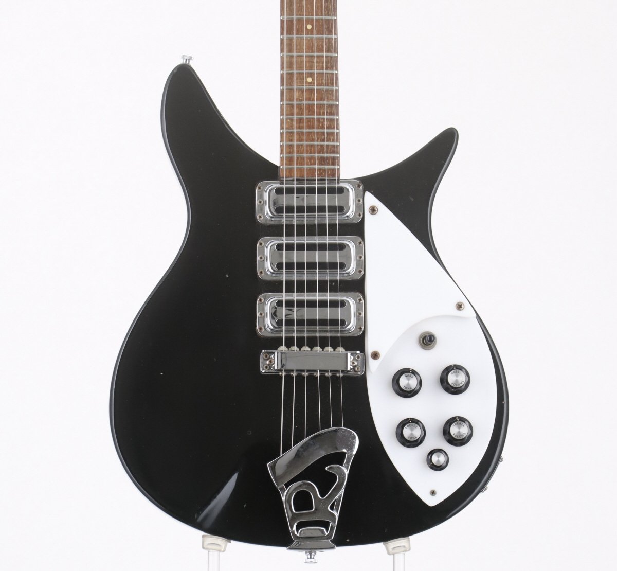 rickenbacker – Ishibashi Music Corporation.