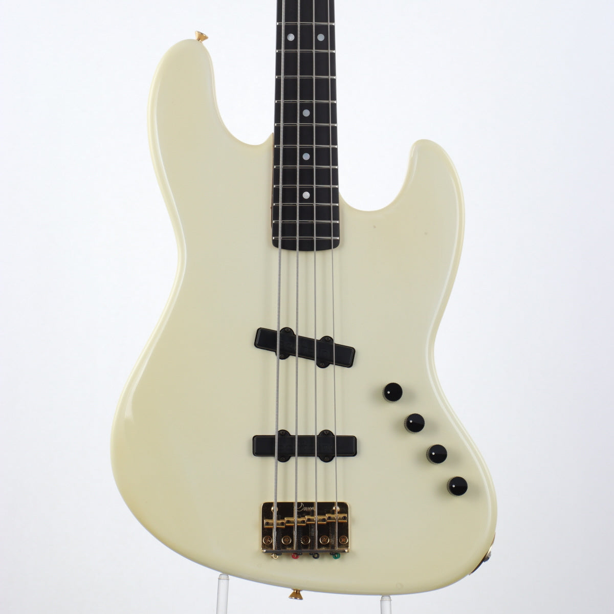 Moon / JJ-4 White – Ishibashi Music Corporation.