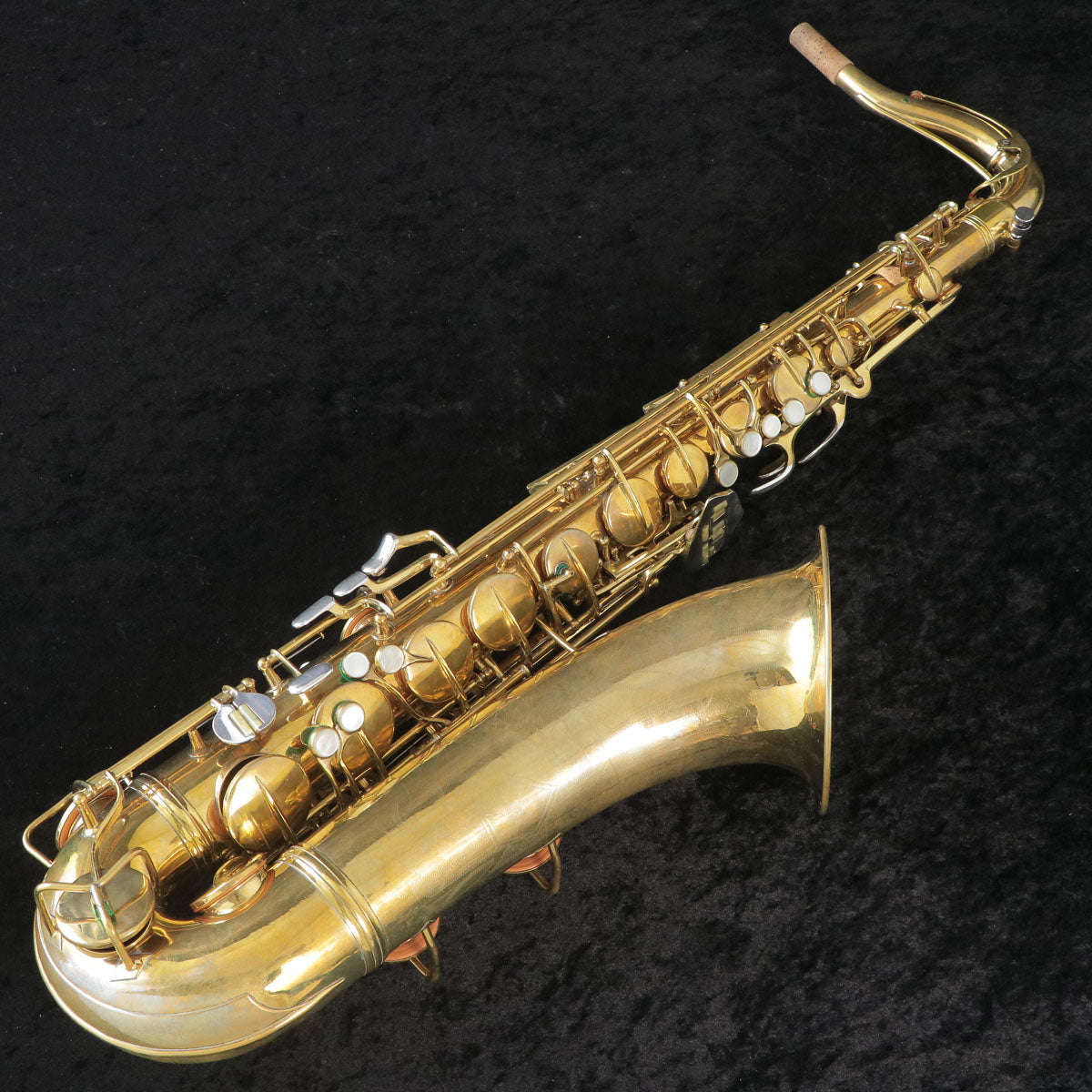 Tenor sax [Wind instruments › Tenor sax] – Ishibashi Music