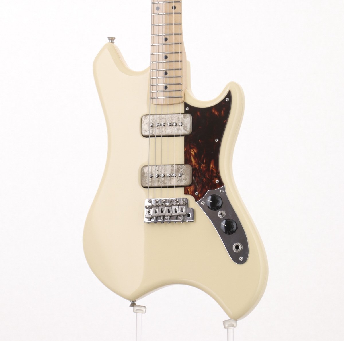 FENDER MADE IN JAPAN / Daiki Tsuneta Swinger Vintage White