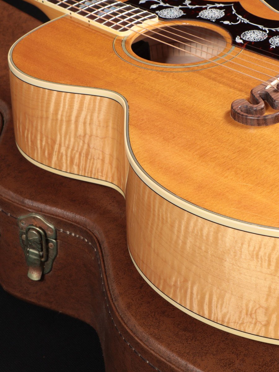 Gibson / J-200 AN 1996 – Ishibashi Music Corporation.