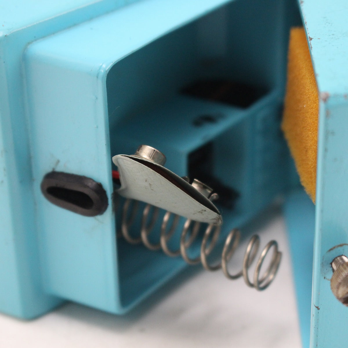 BOSS / CE-2 Chorus Silver Screw – Ishibashi Music Corporation.