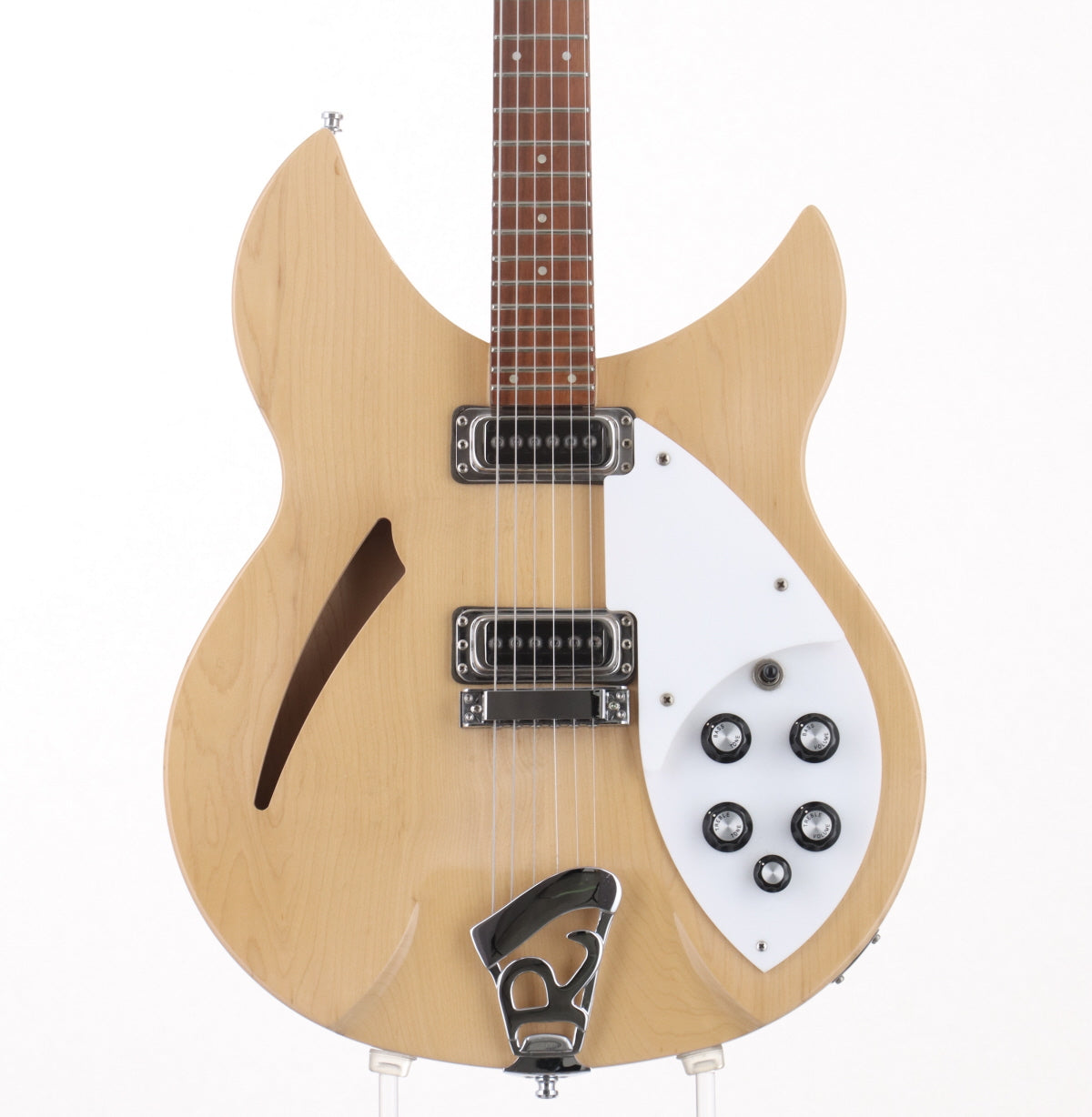 rickenbacker – Ishibashi Music Corporation.