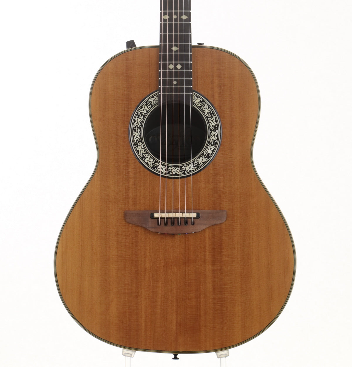 ovation – Ishibashi Music Corporation.