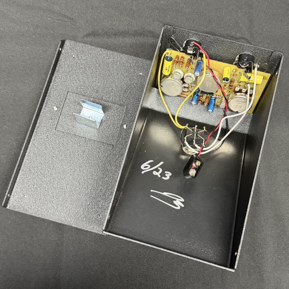 ear fuzz effects / dizzy tone – Ishibashi Music Corporation.