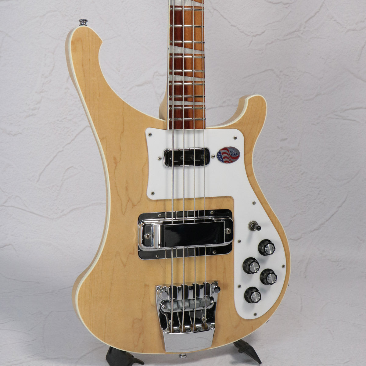 rickenbacker – Ishibashi Music Corporation.