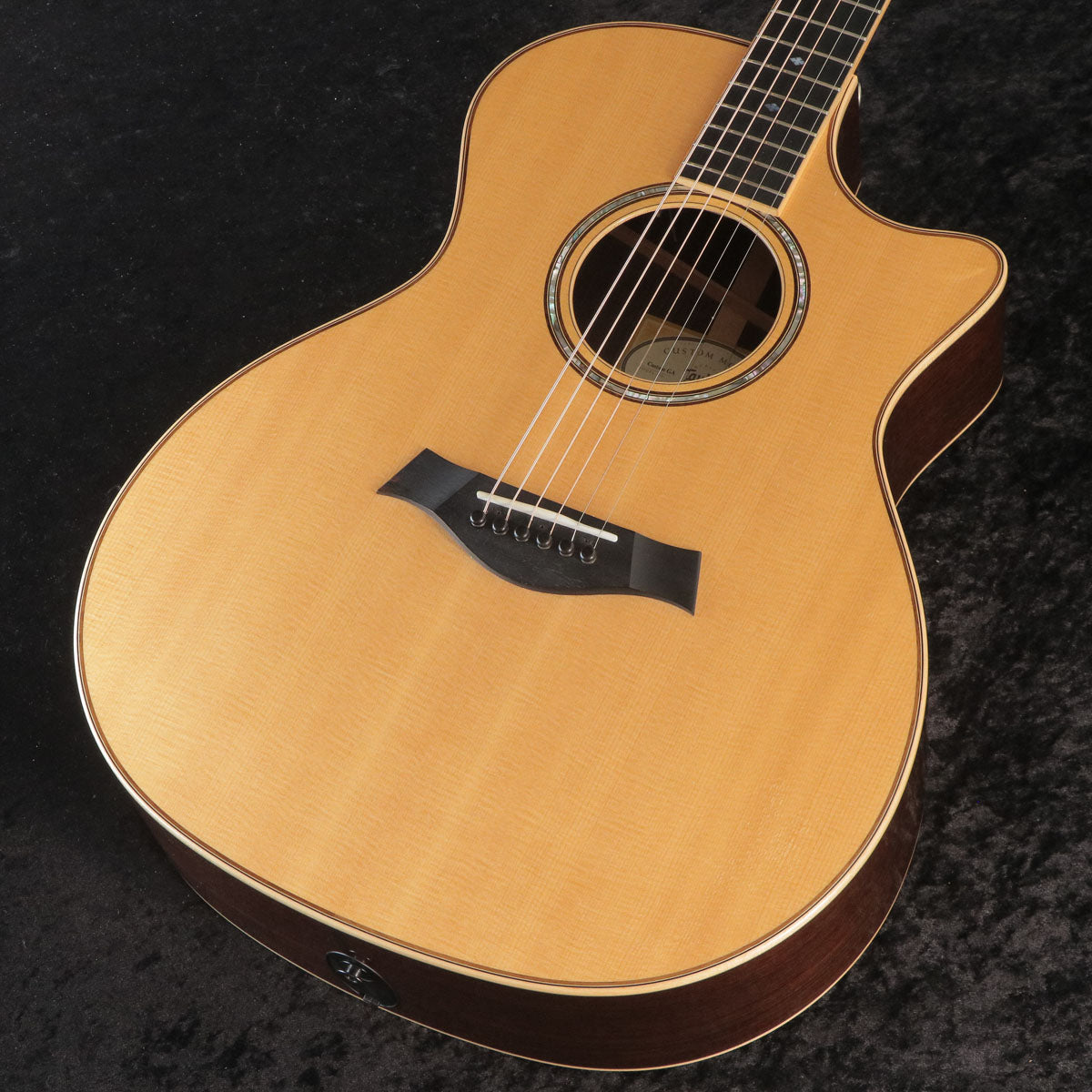 taylor – Ishibashi Music Corporation.