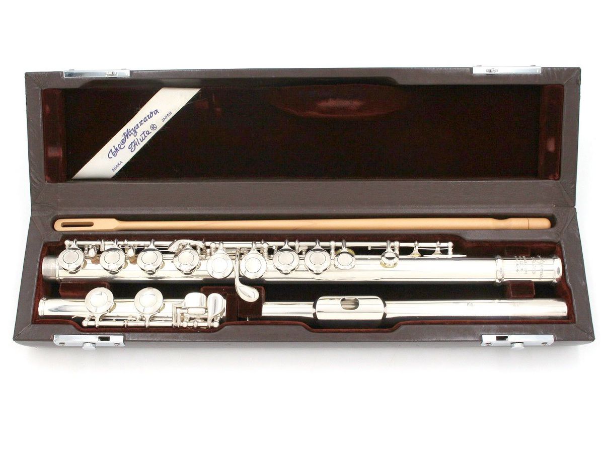 Flute [Wind Instruments › Flute] – Ishibashi Music Corporation.