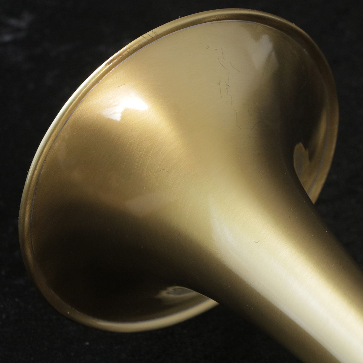 KANSTUL / MODEL 1600 Trumpet SN.52xxx – Ishibashi Music Corporation.