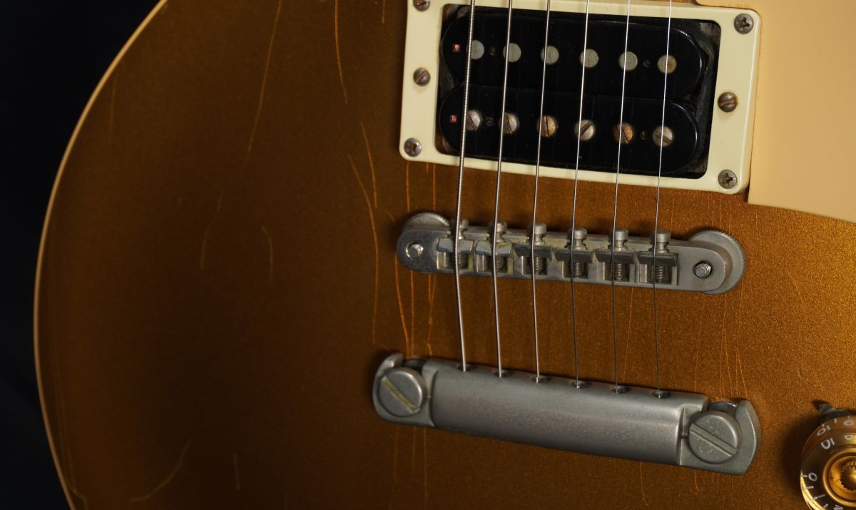 Gibson /Les Paul Standard Gold Top 30th Anniversary -1982