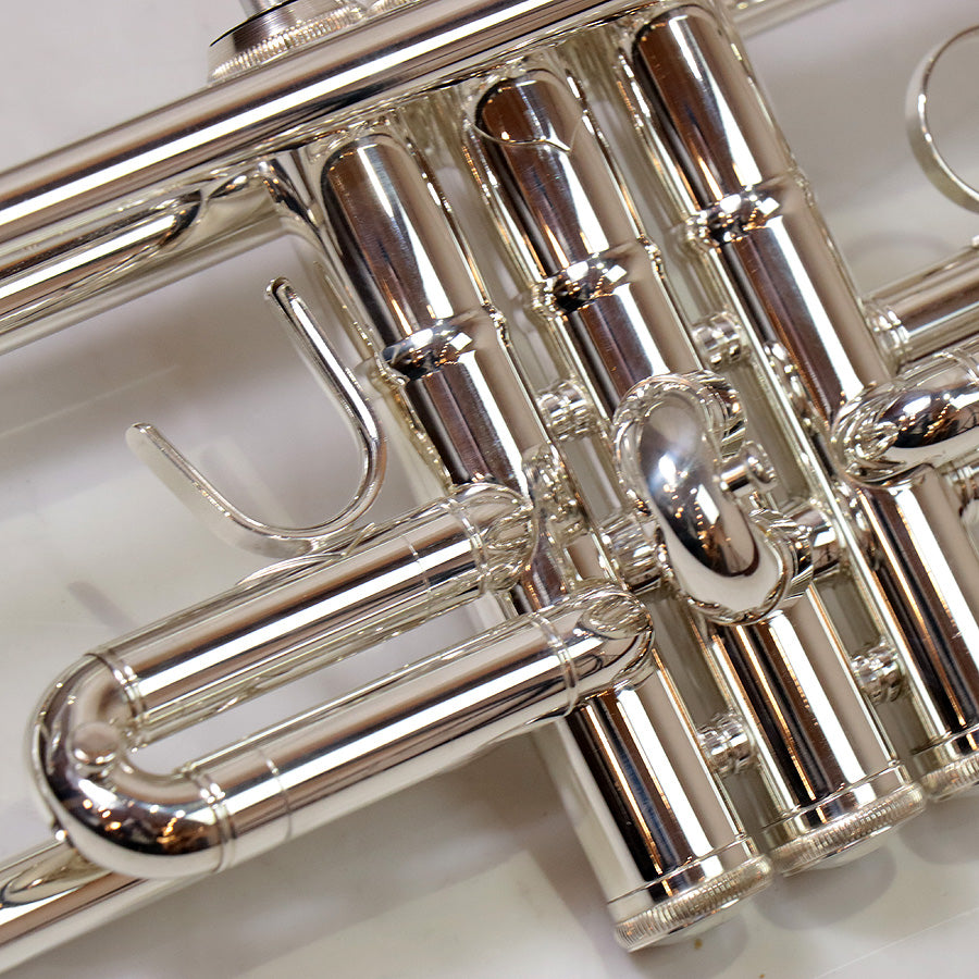GEBR. SCHUSTER PATHFINDER GS1 トランペット GEBR. SCHUSTER PATHFINDER GS1 Bflat Trumpet with Mouthpiece and