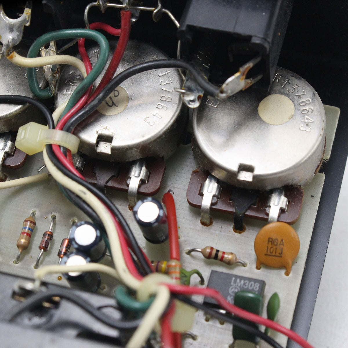 PROCO / RAT Black Face LM308N made in 1986 – Ishibashi Music