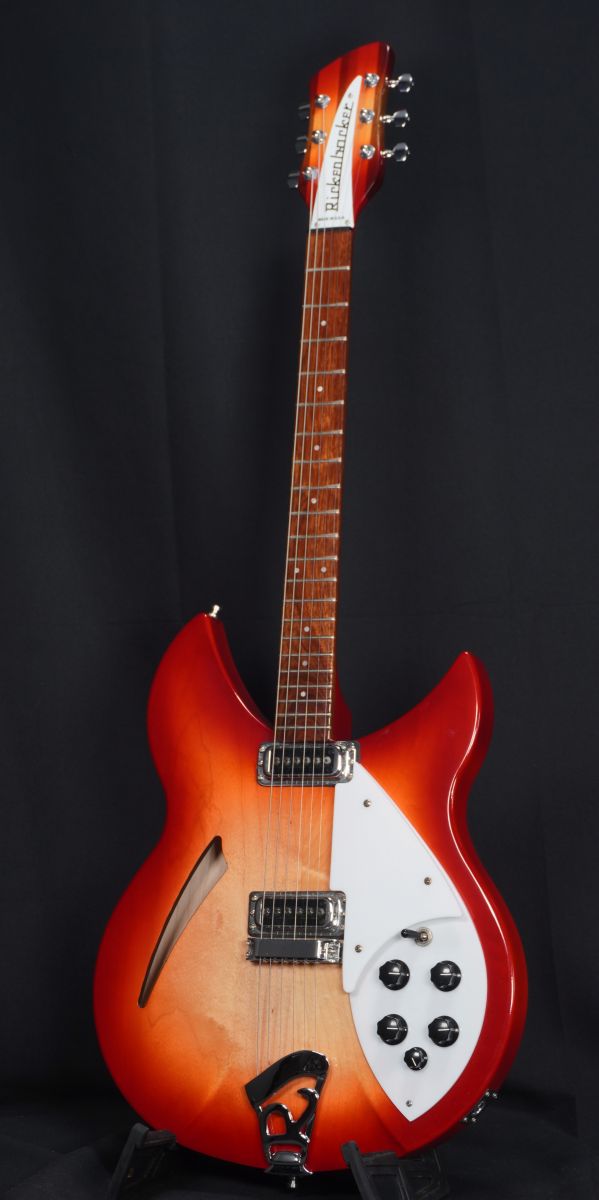 RICKENBACKER / Model 330 -2023- Fireglo – Ishibashi Music Corporation.
