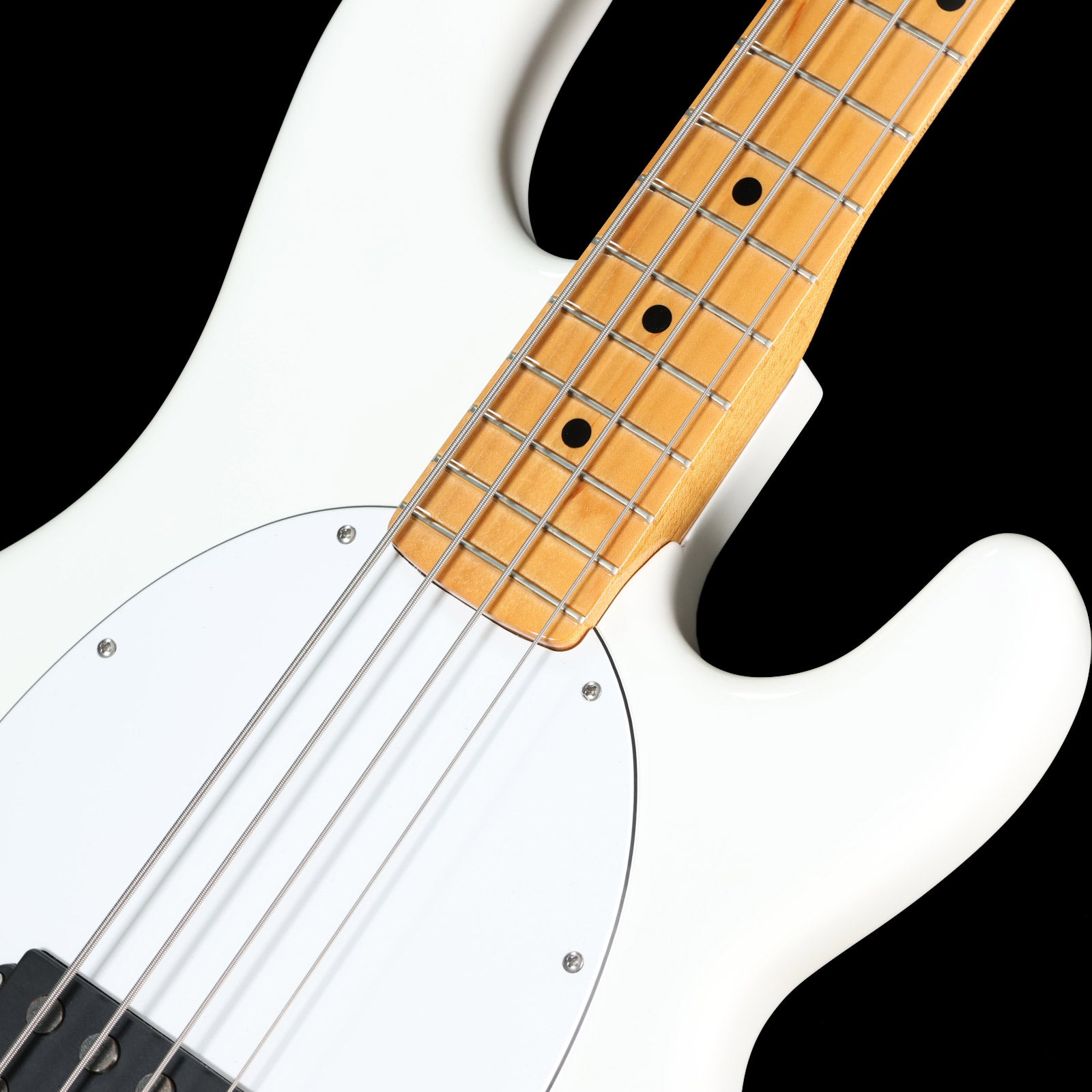 MUSIC MAN / Retro '70s StingRay Bass MM SR4 White – Ishibashi