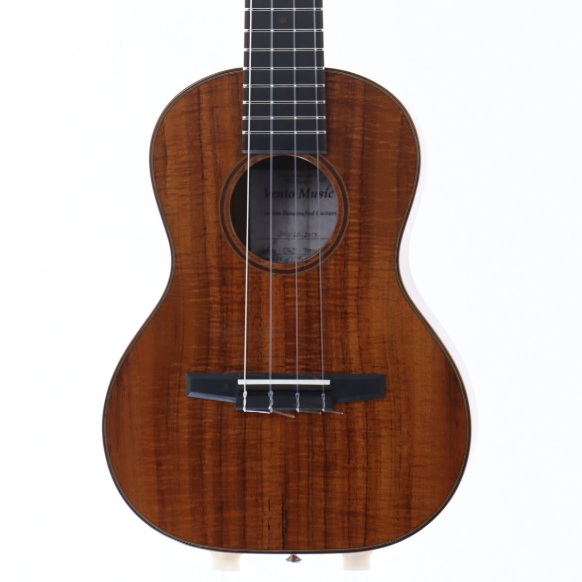 Tenor [acoustic guitar/electric guitar › ukulele › tenor]