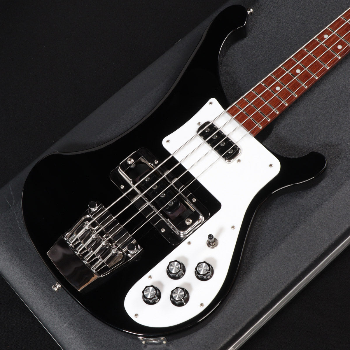 rickenbacker – Ishibashi Music Corporation.