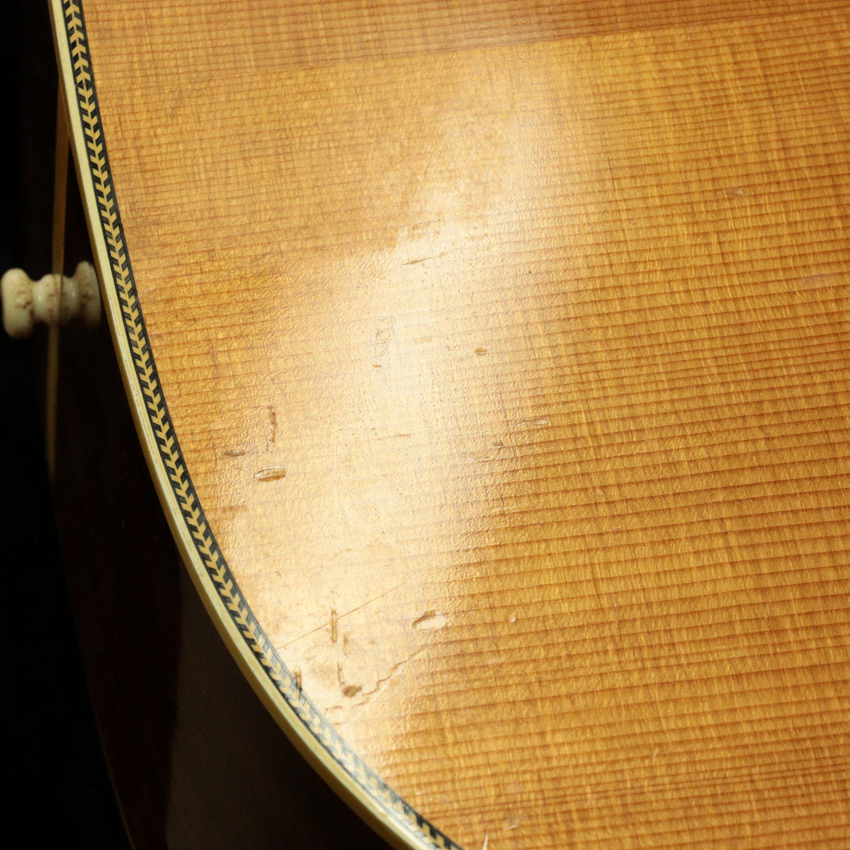 MARTIN / HD-28 1979 – Ishibashi Music Corporation.