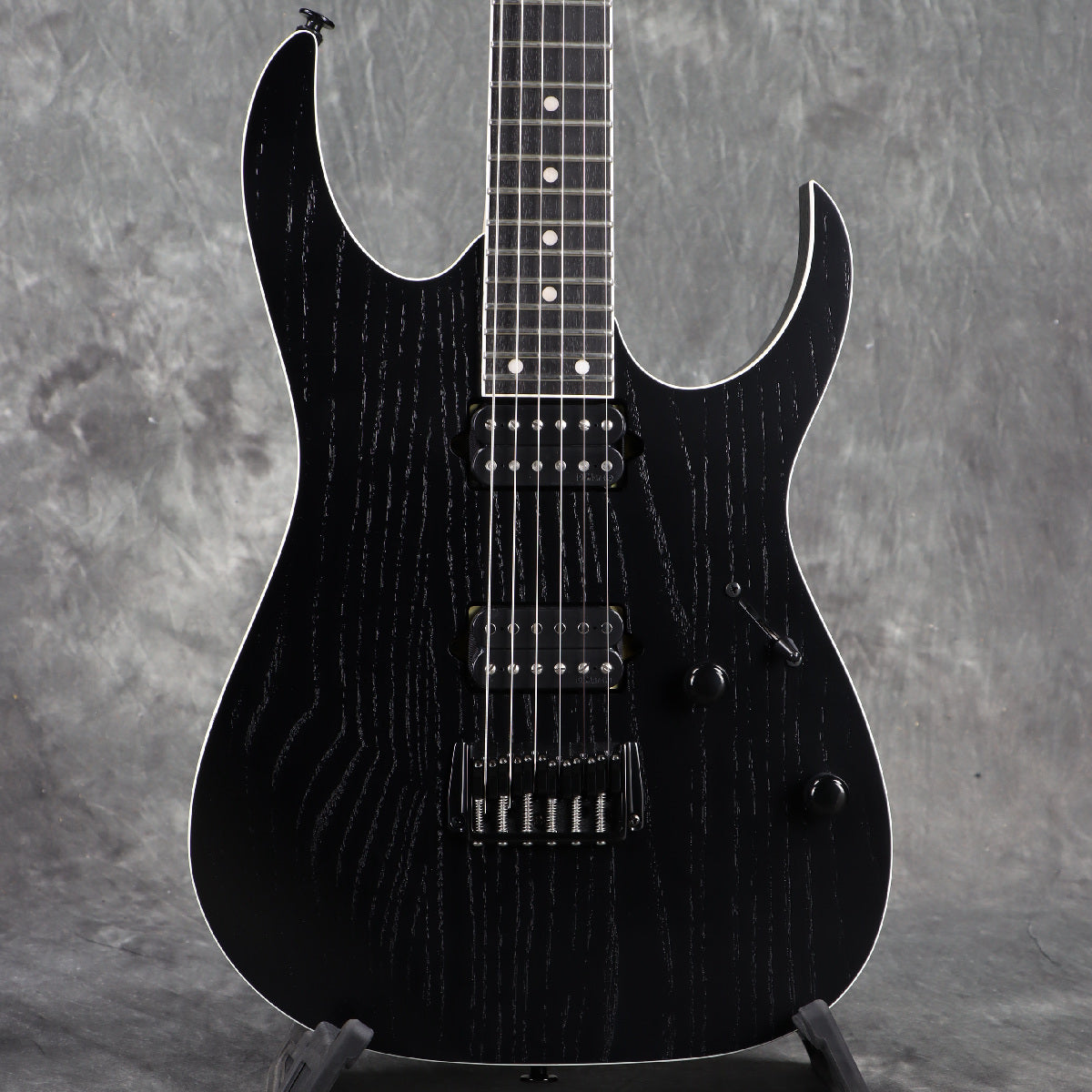 Soloist/Dinky type [Electric guitar › Soloist/Dinky type