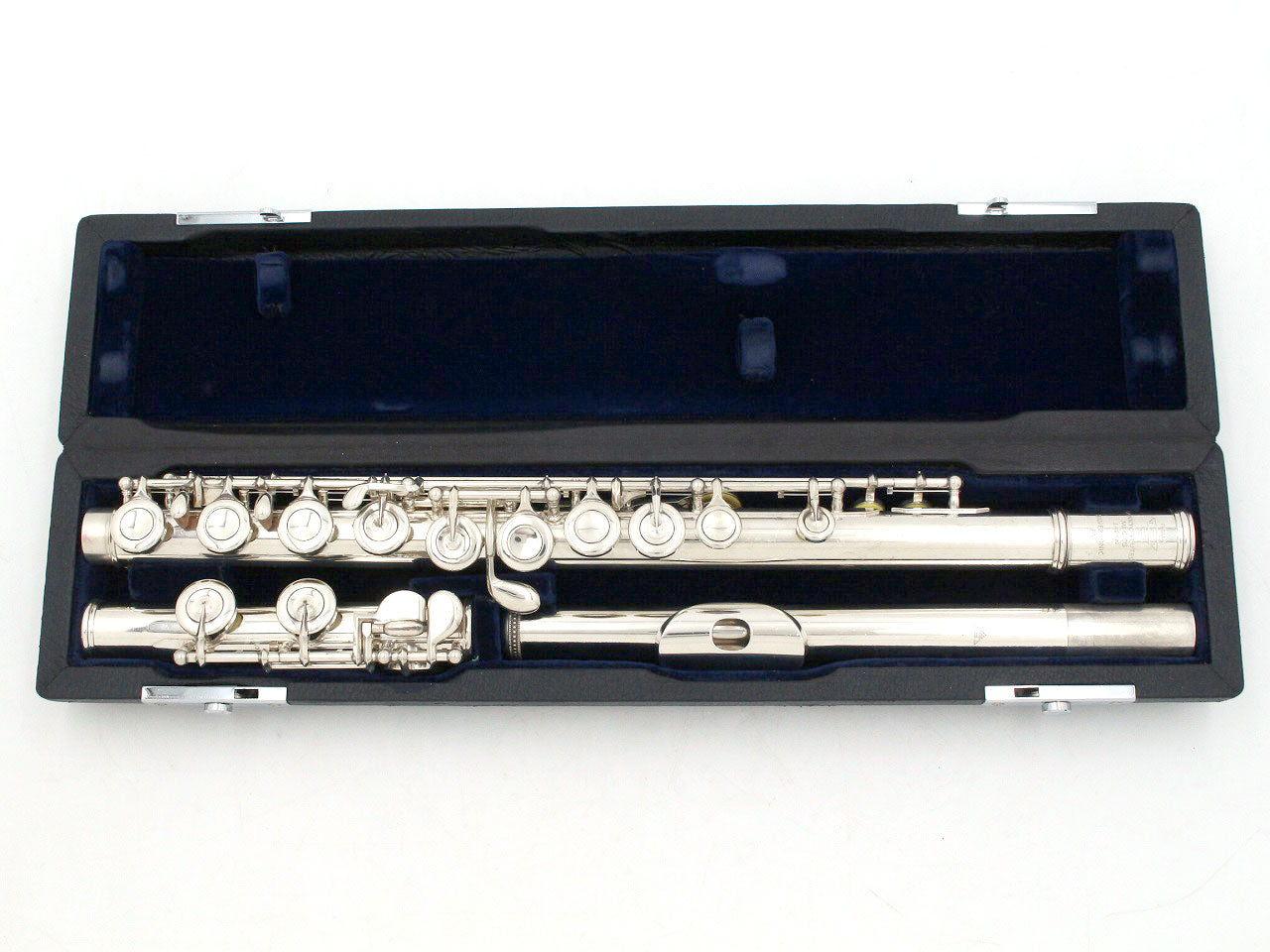 Flute [Wind Instruments › Flute] – Ishibashi Music Corporation.