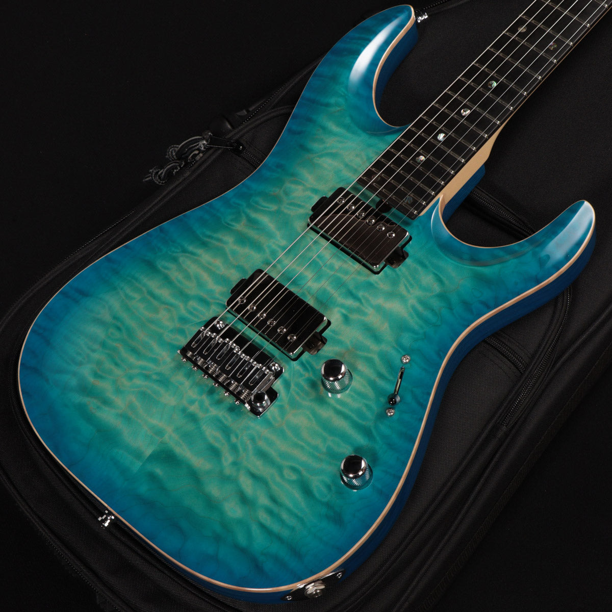 Soloist/Dinky type [Electric guitar › Soloist/Dinky type]