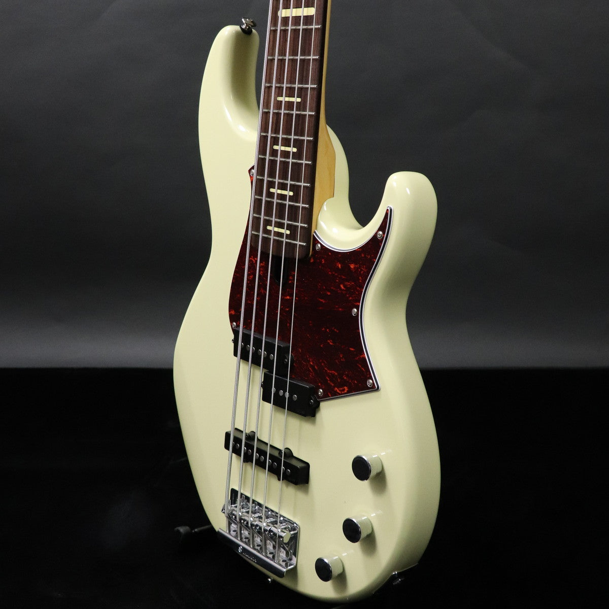 YAMAHA / BBP35 Vintage White – Ishibashi Music Corporation.