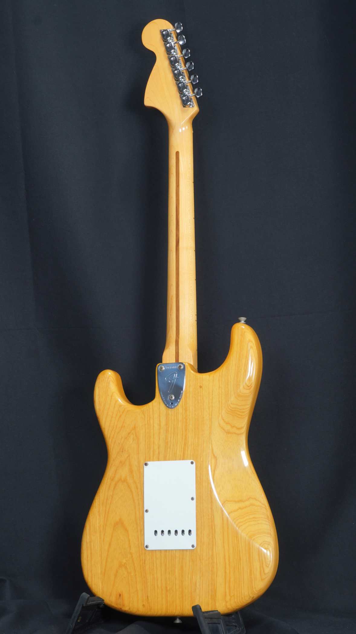 FENDER USA / 1974 Stratocaster Natural – Ishibashi Music Corporation.