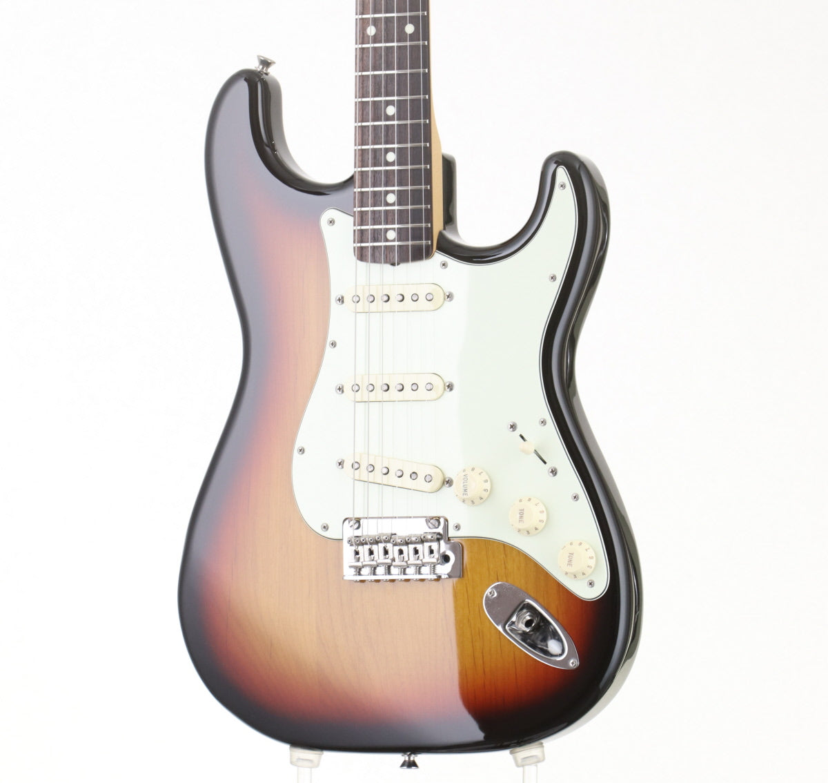 Fender / MIJ Hybrid 60s Stratocaster with Rosewood Fingerboard, 3