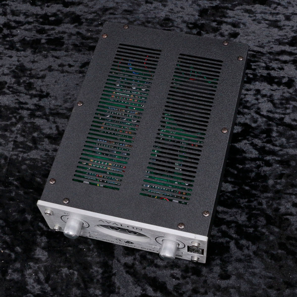 AVALON DESIGN / U5 with Rack Case – Ishibashi Music Corporation.