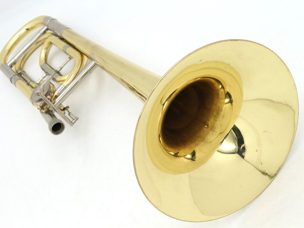 YAMAHA / Tenor Bass Trombone YSL-8420 – Ishibashi Music Corporation. YAMAHA / Tenor Bass Trombone YSL-8420 – Ishibashi Music Corporation.