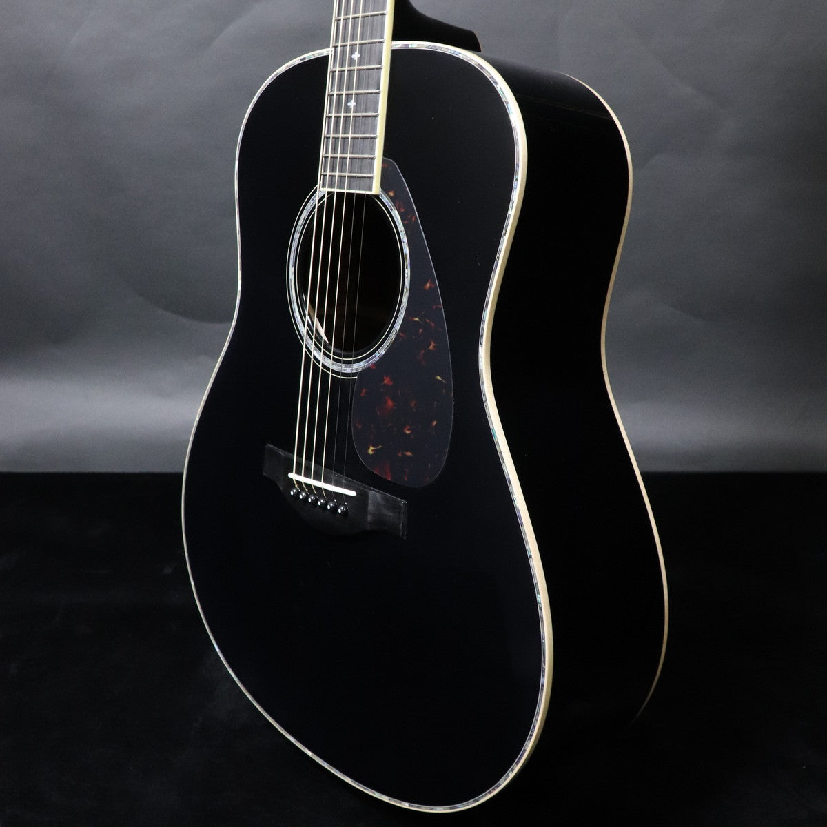 YAMAHA / LL16D ARE Black – Ishibashi Music Corporation.