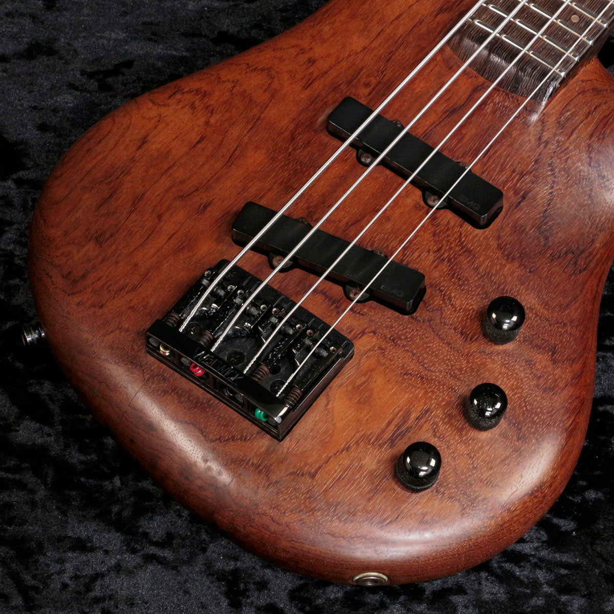 WARWICK / 1986 Thumb Bass 4-string – Ishibashi Music Corporation.