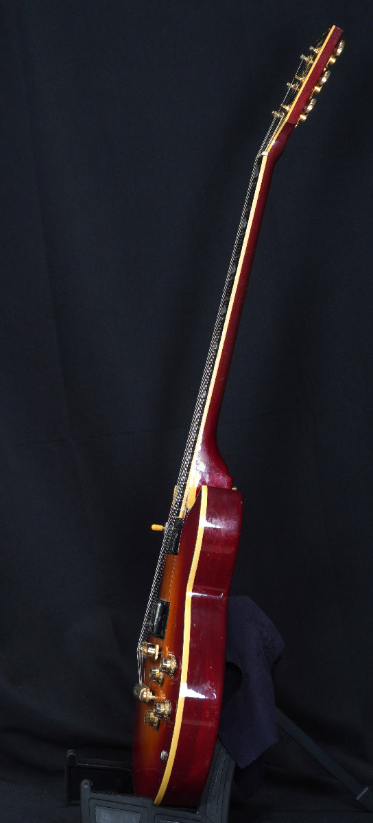 YAMAHA / 1981 SG-1000 Red Sunburst – Ishibashi Music Corporation.