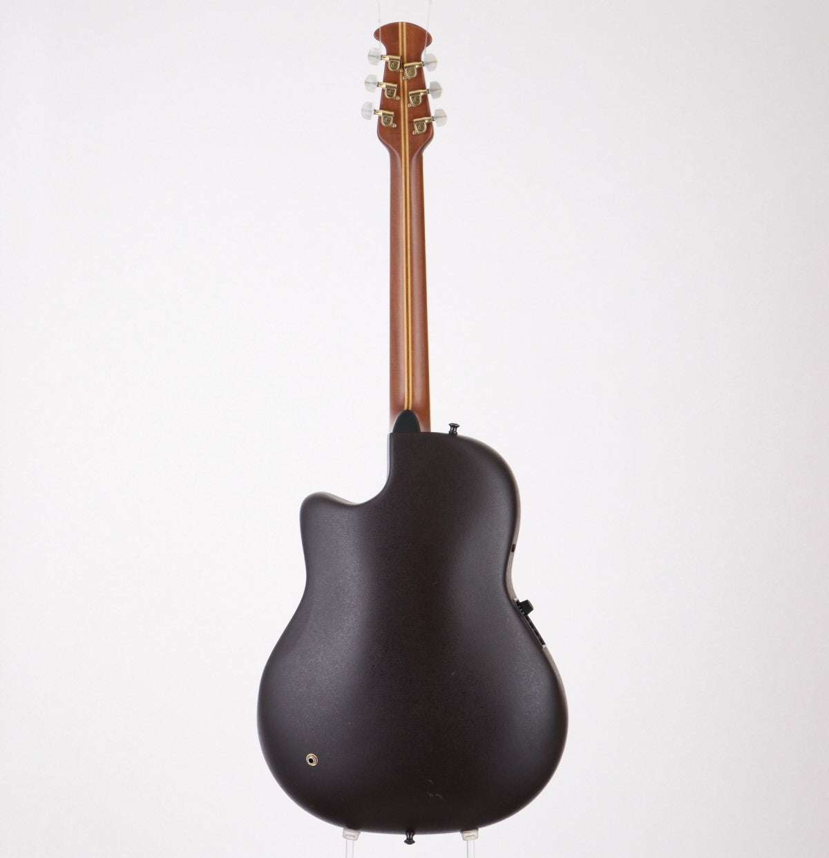 Ovation / 1869 Custom Legend – Ishibashi Music Corporation.