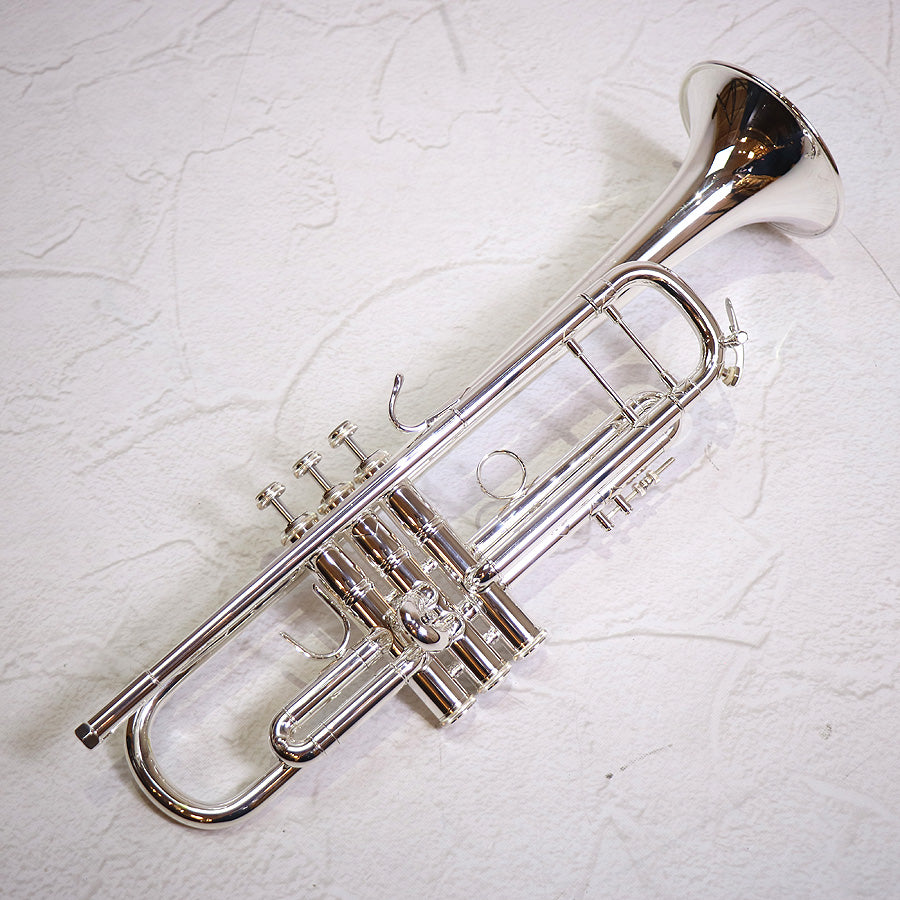 Trumpets [Wind Instruments › Trumpets]
