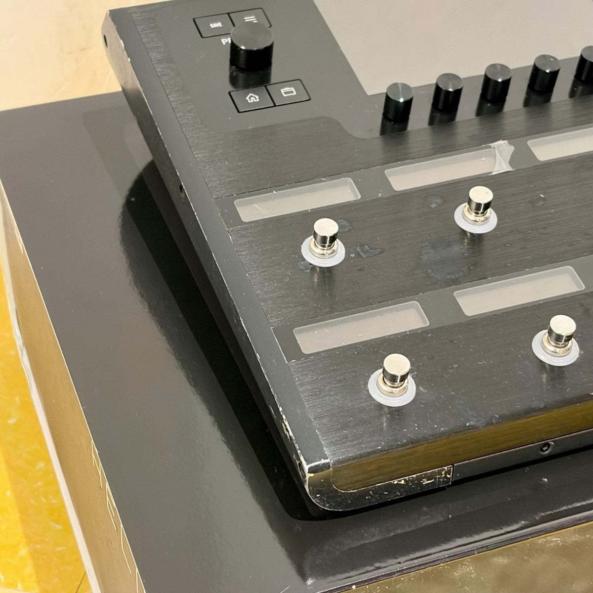 LINE6 / Helix Floor with Helix Backpack Multi-effects Processor