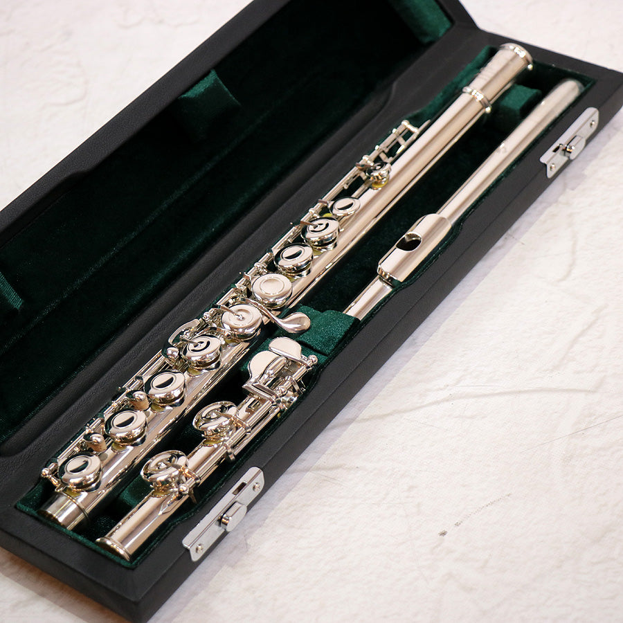 Flute [Wind Instruments › Flute]