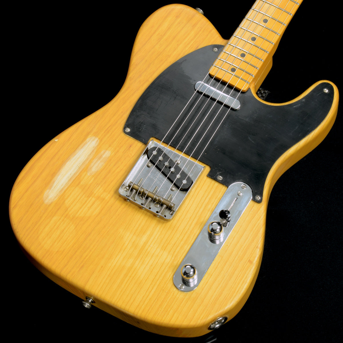 FENDER JAPAN (-2015) – Ishibashi Music Corporation.