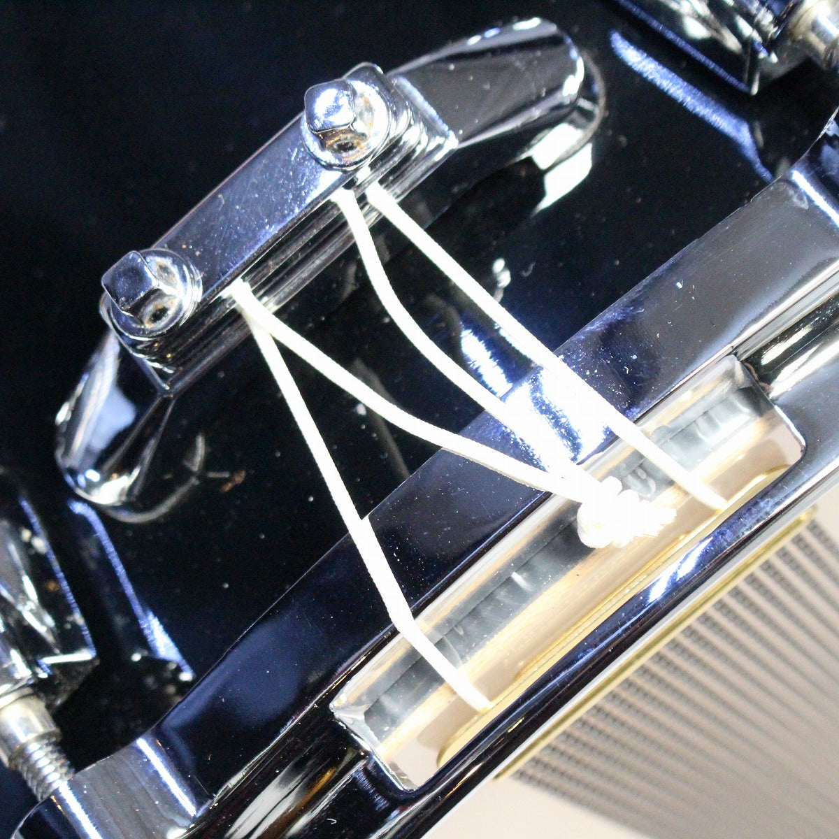 USED YAMAHA / Maple Custom Abusolute ASD0545 SOLID BLACK 14x5.5 Yamaha Snare Drum [08]