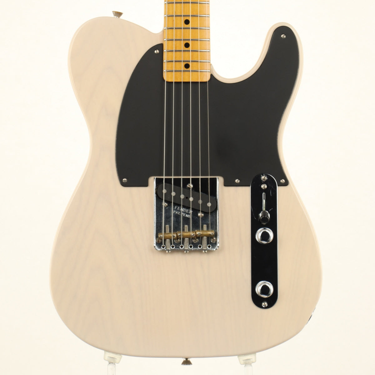 FENDER JAPAN (-2015) – Ishibashi Music Corporation.